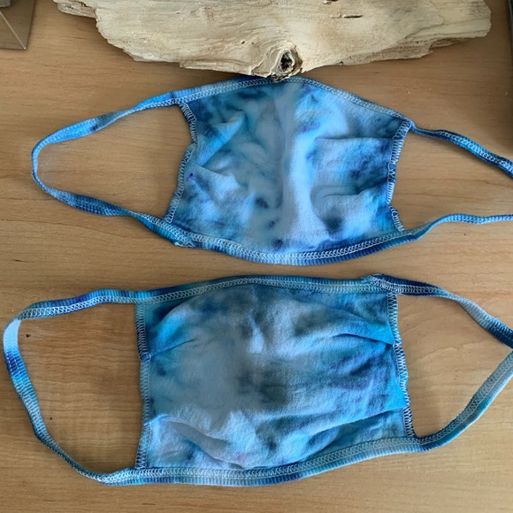 NWT bundle of 2 blue tie dye cotton face masks - Picture 7 of 8
